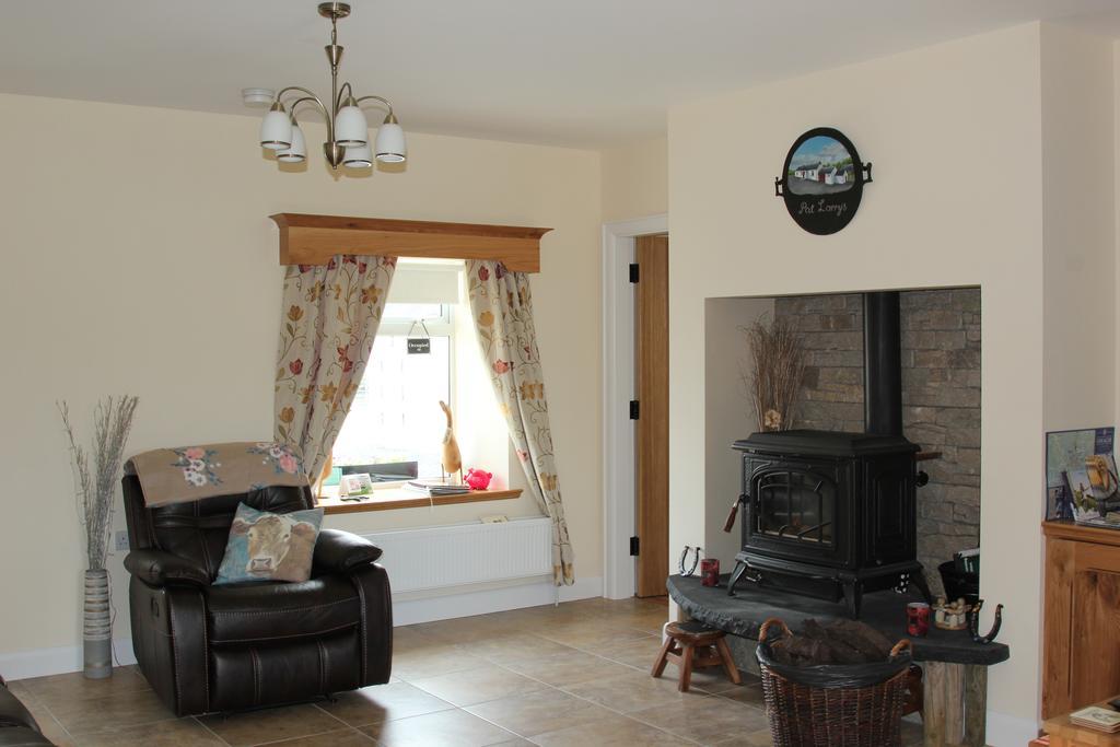 Pat Larry'S Cottage Greencastle  Esterno foto