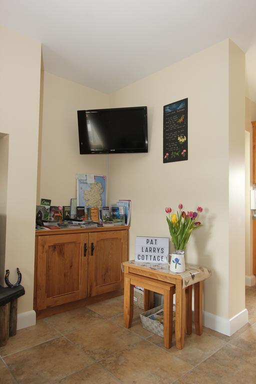 Pat Larry'S Cottage Greencastle  Esterno foto